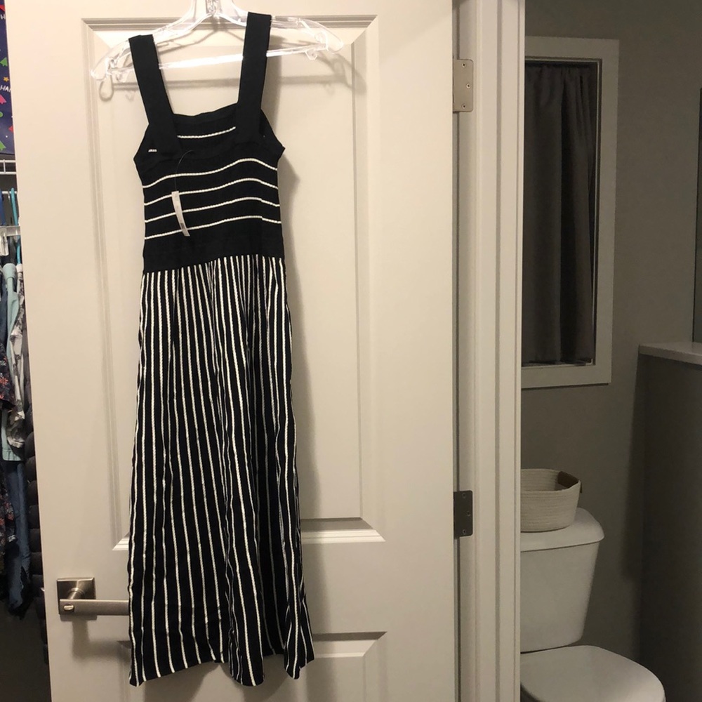 Brand new Banana Republic dress with tags.